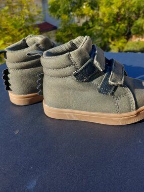 Baby Gap Dark Green Dinosaur Shoes - size 6